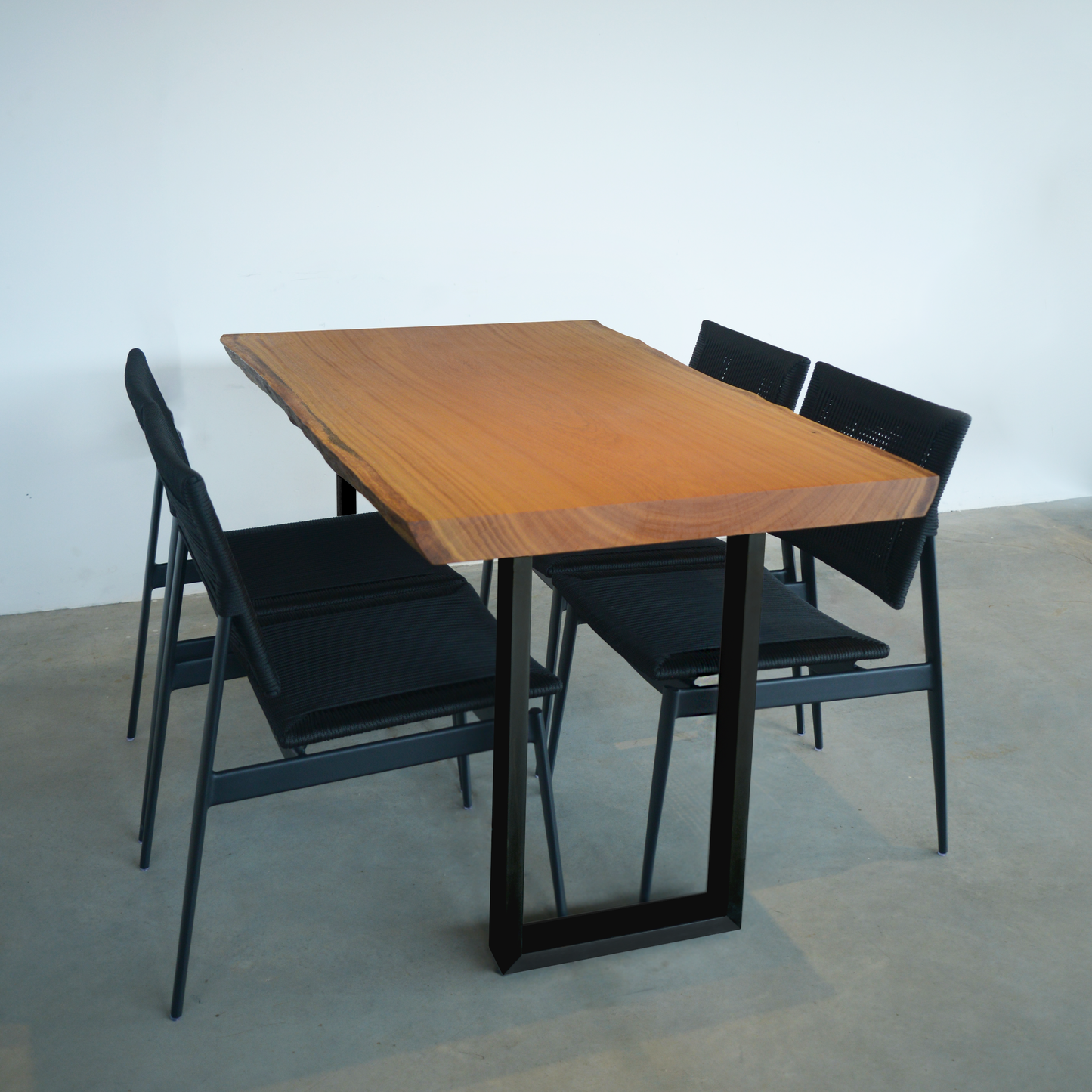 Conjunto Mesa de Jantar | 4 Lugares