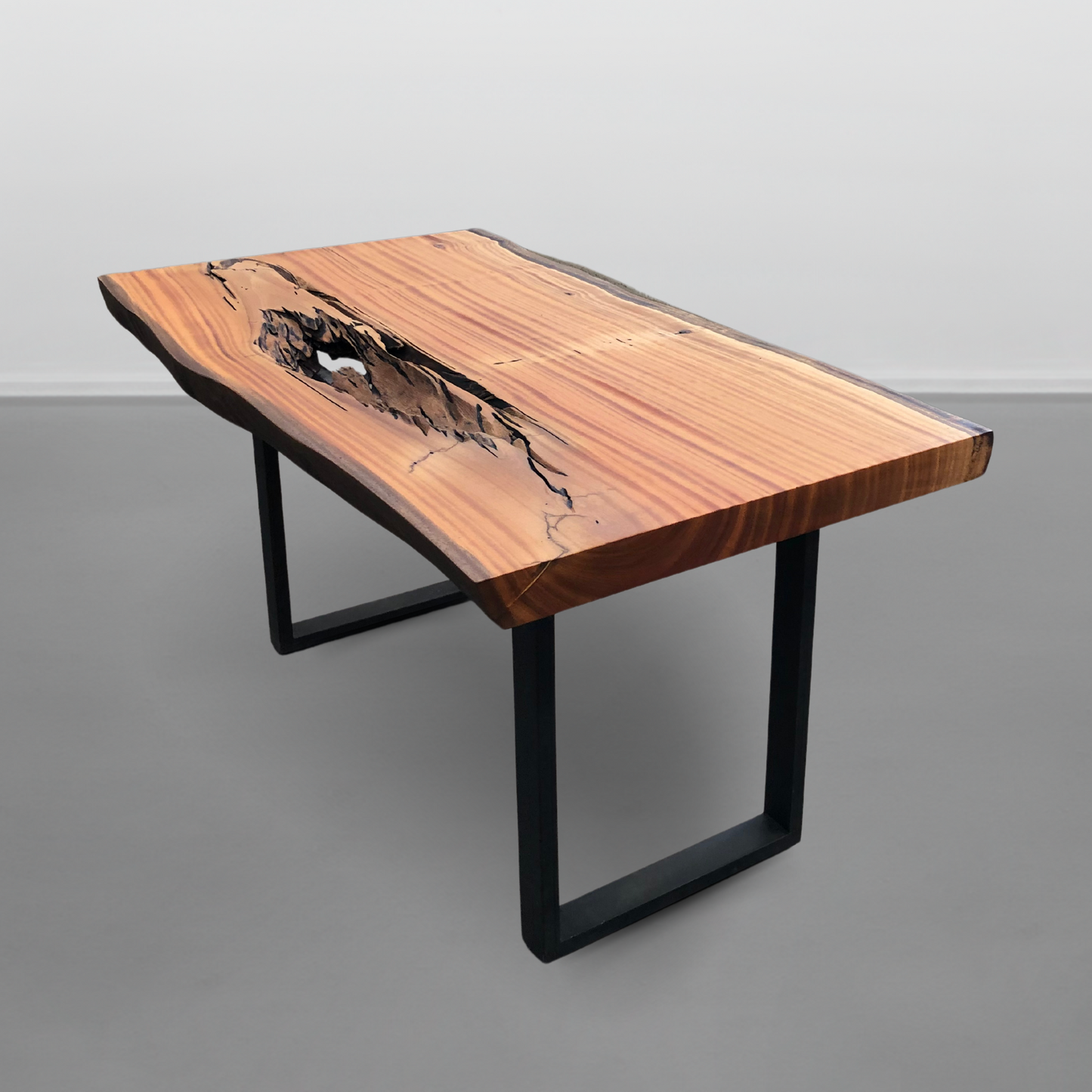 Mesa Madeira Maciça - 6 Lugares - 160 x 84 cm