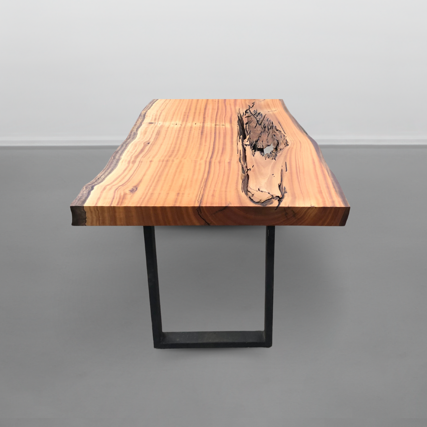 Mesa Madeira Maciça - 6 Lugares - 160 x 84 cm